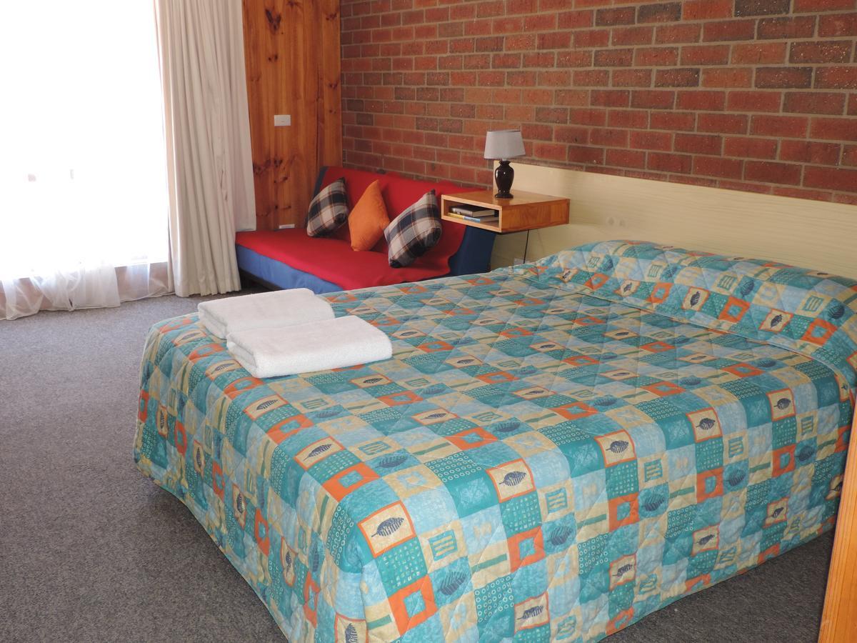 Tooleybuc Country Roads Motor Inn Esterno foto