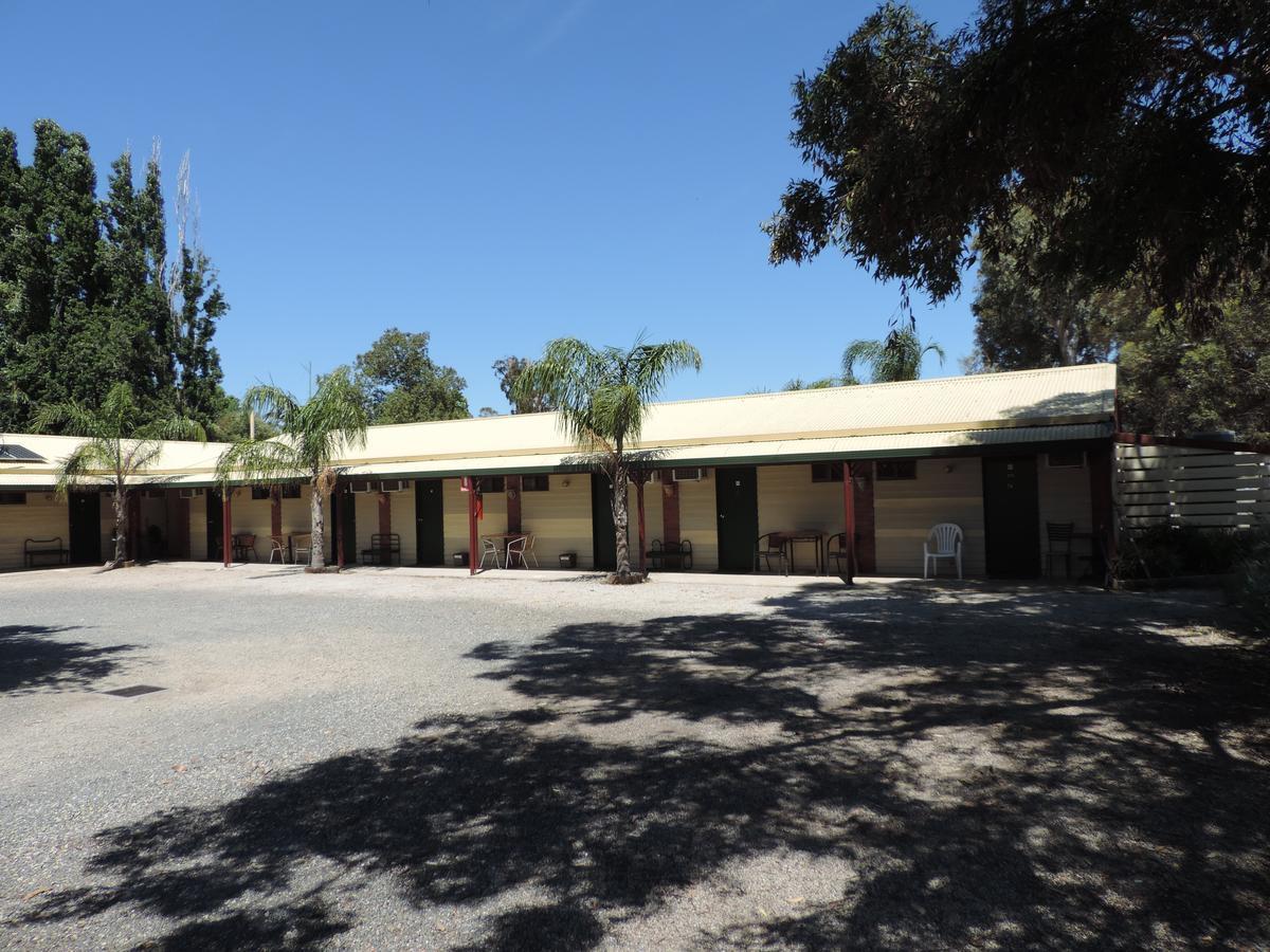 Tooleybuc Country Roads Motor Inn Esterno foto