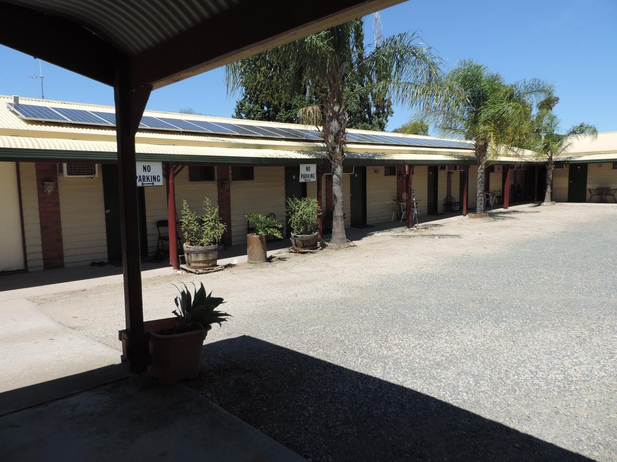 Tooleybuc Country Roads Motor Inn Esterno foto
